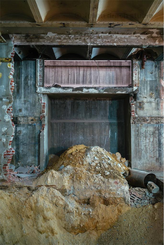 CONSTRUCTION 24