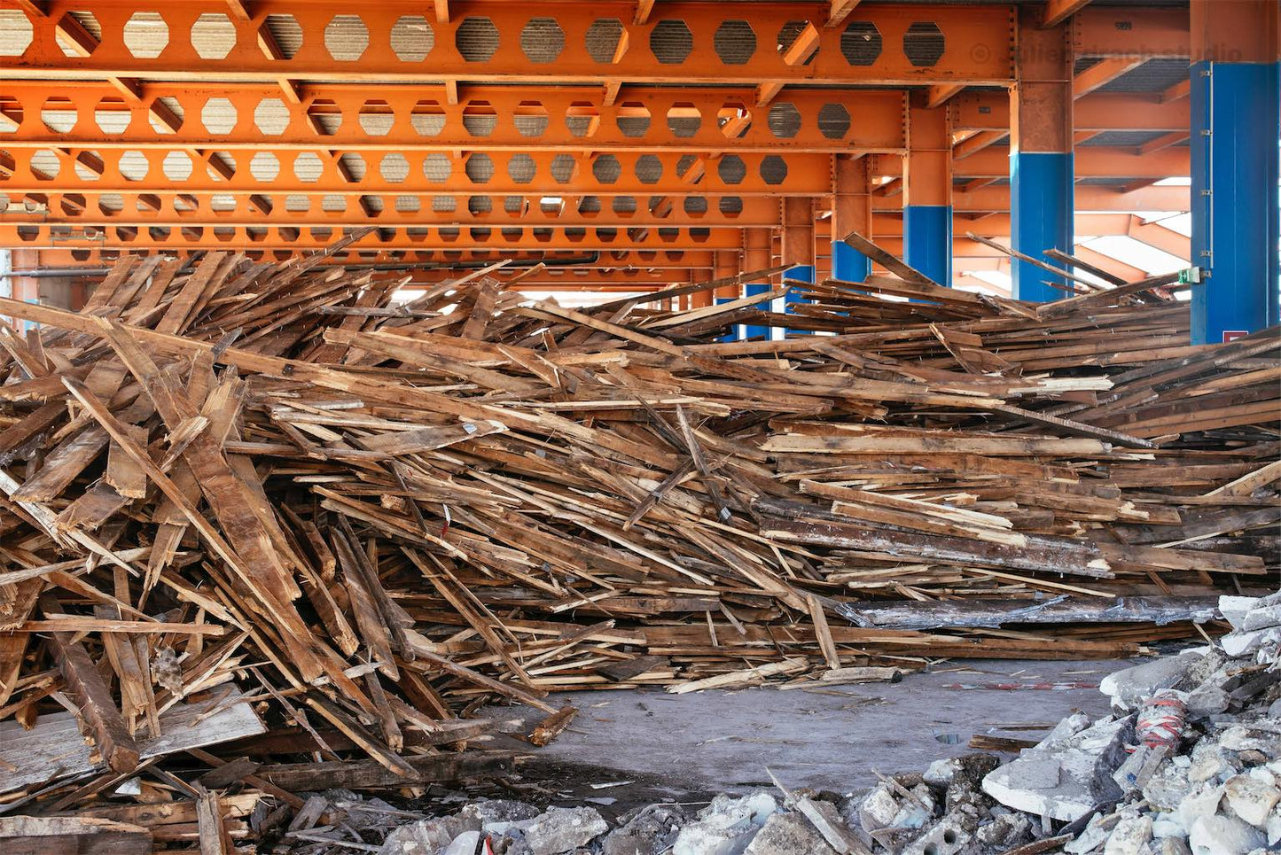 CONSTRUCTION 26