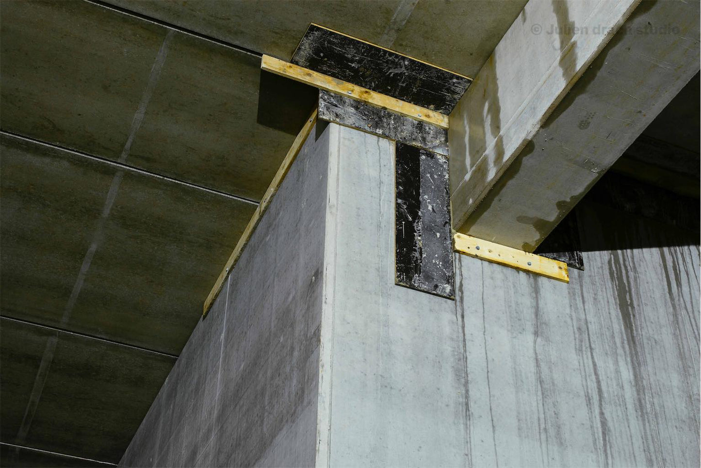 CONSTRUCTION 31