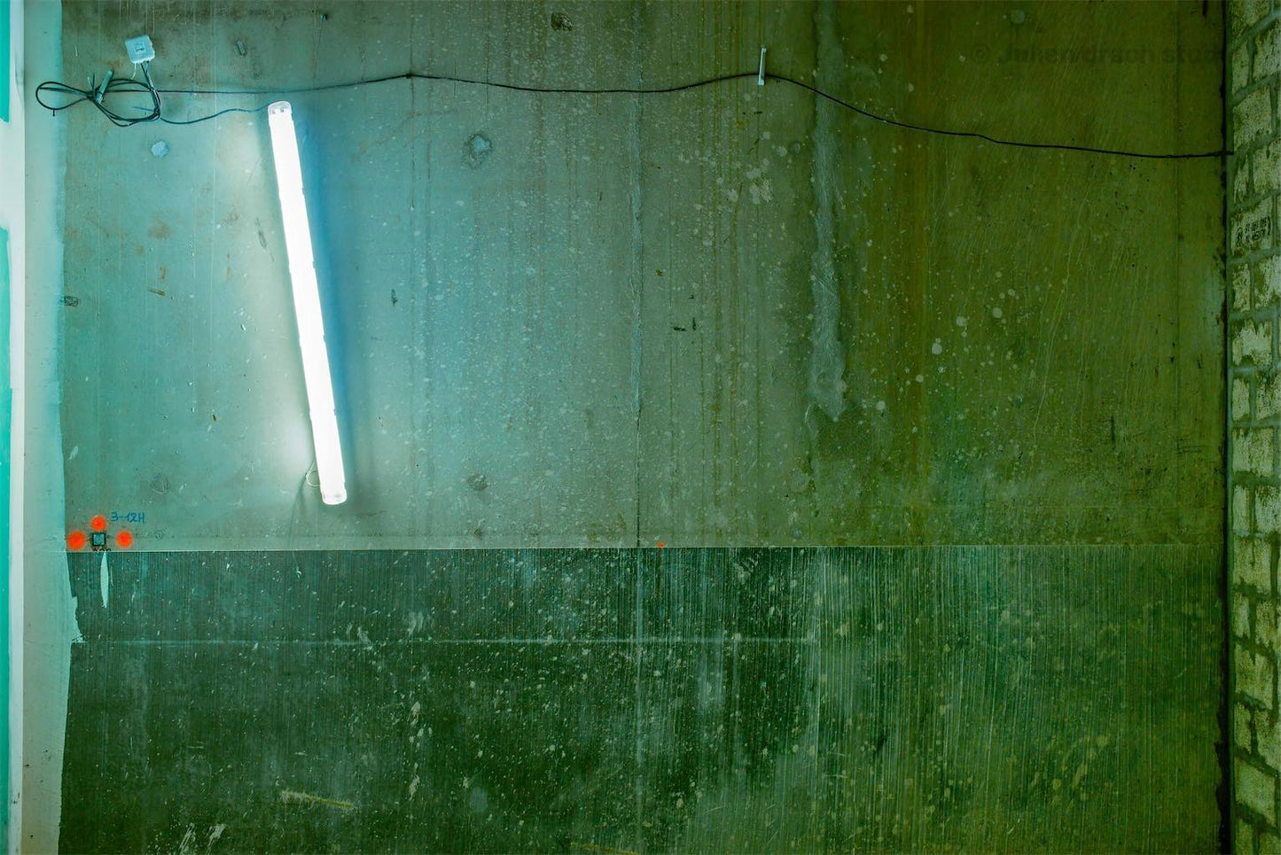 CONSTRUCTION 35