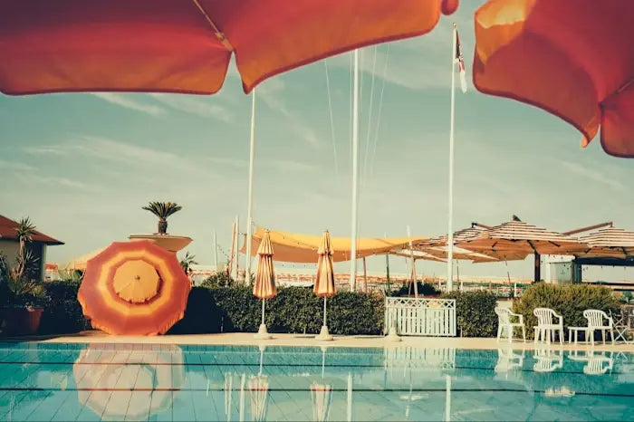 Sun-soaked pictures at Connolly - Financial Times