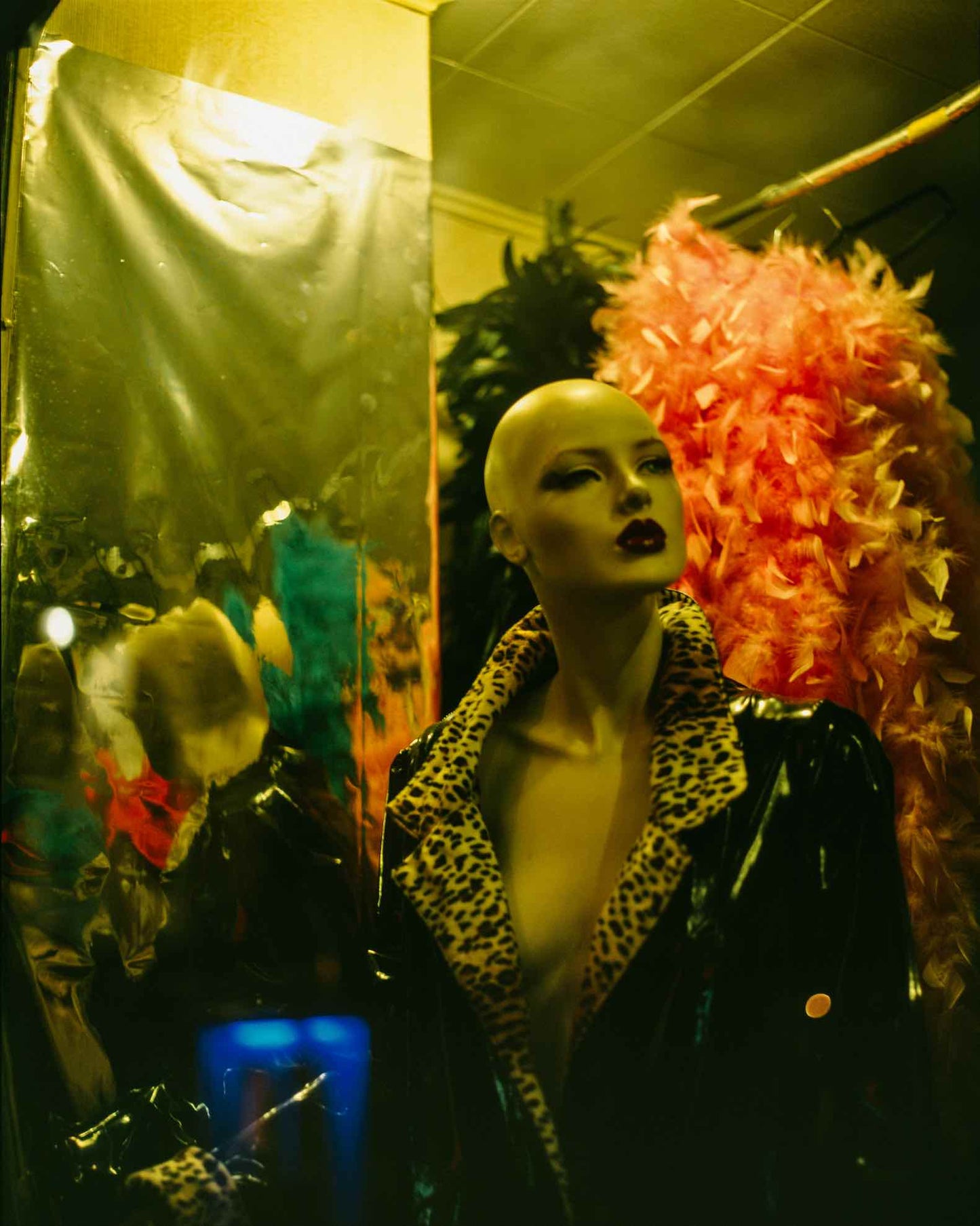 THE NIGHT IS YOUNG PIGALLE 5